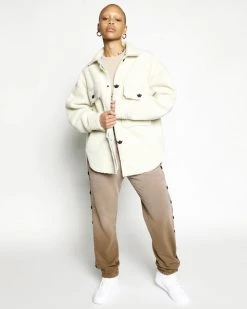 BOYS LIE Wrapped In Your Lies Sherpa Button Jacket 18 BOYS LIE Wrapped In Your Lies Sherpa Button Jacket -boy‘s lie Sales Store 4O7A8425rcopy 480x