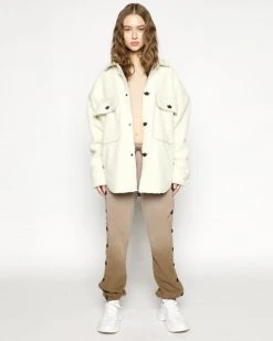 BOYS LIE Wrapped In Your Lies Sherpa Button Jacket 14 BOYS LIE Wrapped In Your Lies Sherpa Button Jacket -boy‘s lie Sales Store 4O7A8596rcopy 480x