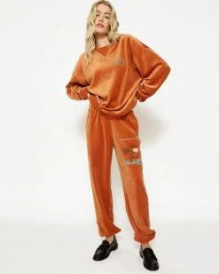 BOYS LIE Gone Viral Velour Crewneck -boy‘s lie Sales Store 4O7A9121 c0641456 a48b 496b 8eff b4255c2d967c 480x