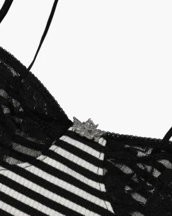 BOYS LIE Penny Lane Top -boy‘s lie Sales Store Boys Lie Penny Lane Top Closeup 1 480x